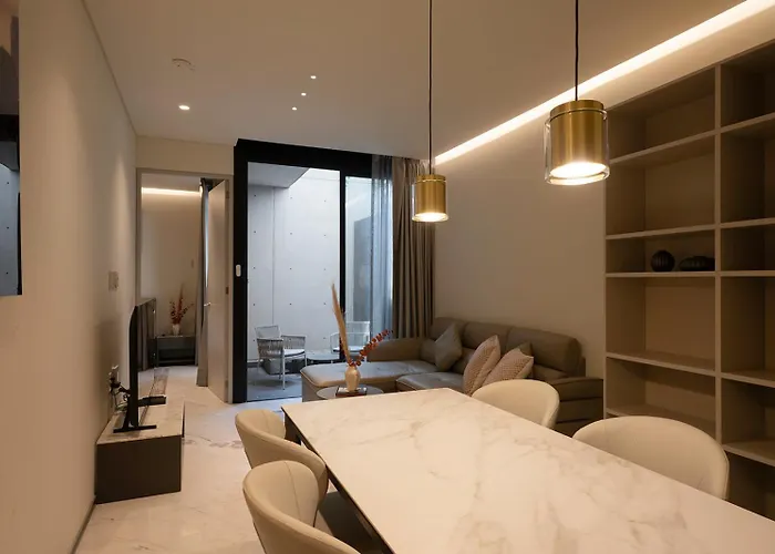 Poe 227 By Oemora Apartment