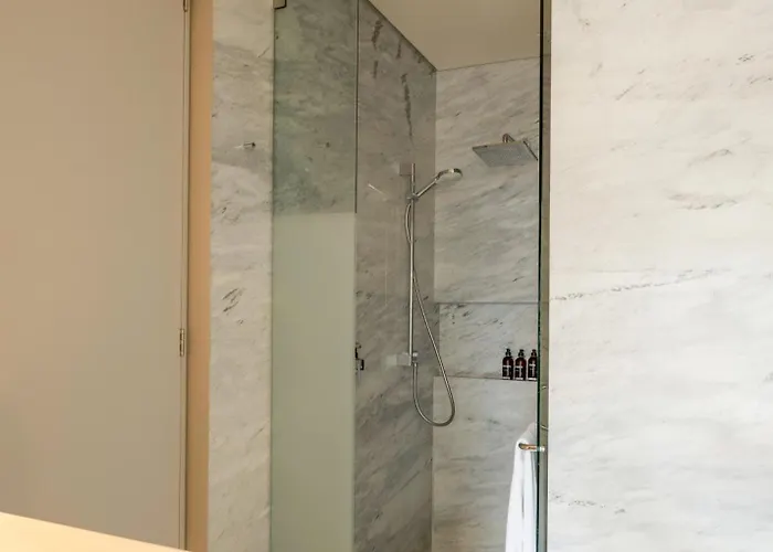 Poe 227 By Oemora Apartment